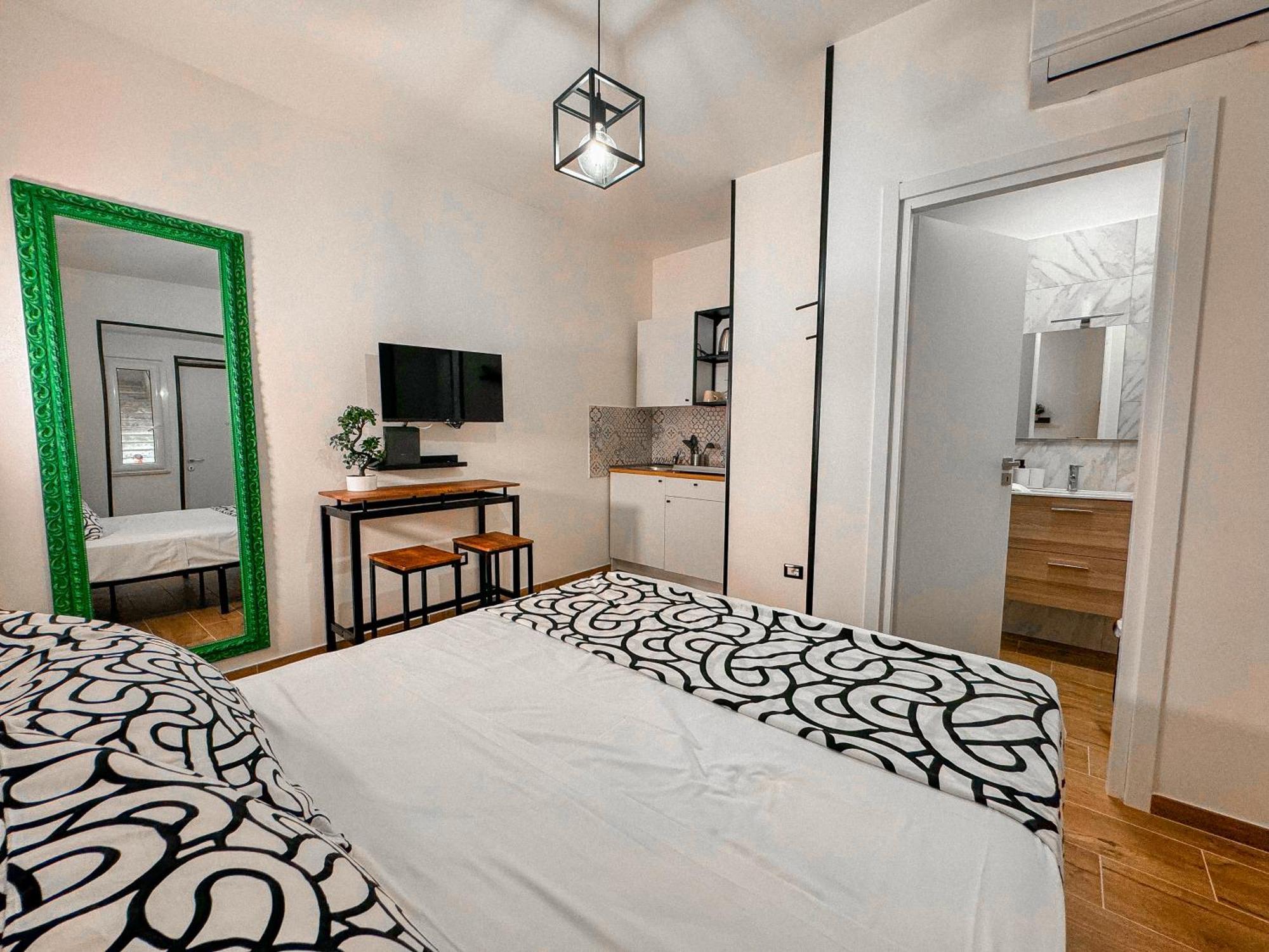The Quarters Naples Apartments Exterior foto